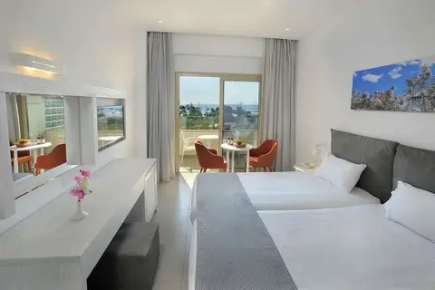 Nissiana Hotel in Αγία Νάπα — foto 15