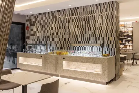 Hotel ILUNION San Mamés in Bilbao — foto 10