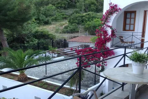 Travlos Studios in Ιθάκη (Πισαετός) - Κεφαλονιά (Πόρος) — foto 13