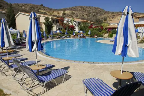 Hylatio Tourist Village in Πισσούρι