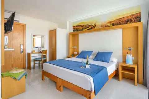 Vibra Monterrey in Sant Josep de sa Talaia — foto 2