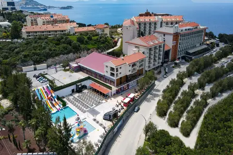Ramada Hotel & Suites by Wyndham Kusadasi in Kusadasi — foto 20