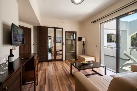 Ladiko Suites Faliraki in Δήμος Ρόδου — foto 9