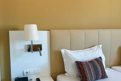 Masa Hotel Almirante in Almada — foto 12