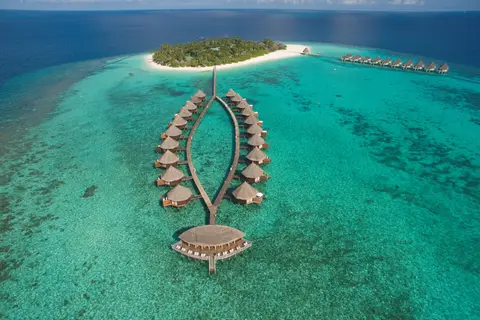 Angaga Island Resort & Spa in Angaga Island Resort — foto 17
