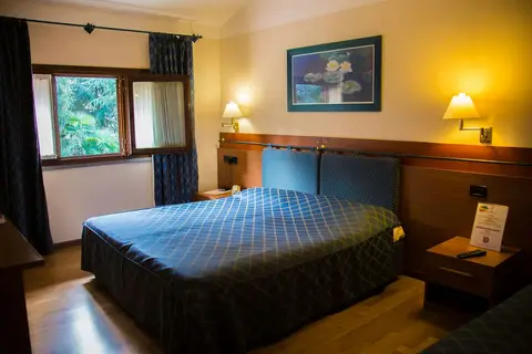 Hotel Ristorante La Perla in Varallo Pombia, foto 27