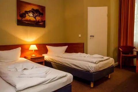 Astrid am Kurfurstendamm in Berlijn — foto 3