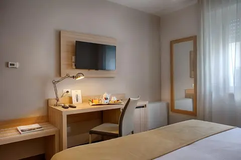American Hotel in Pozzuoli — foto 15