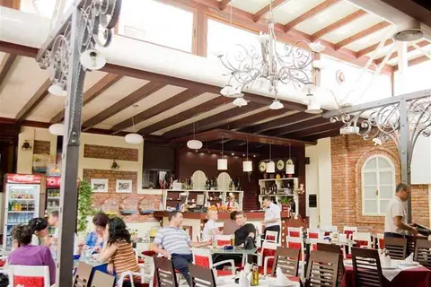 Villa Tafaj in Tirana, foto 23