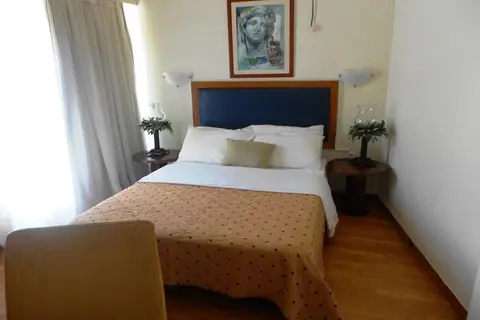 Adams in Athene — foto 11