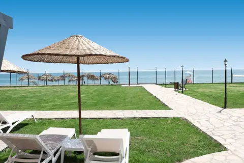 Club Turtas Beach Hotel in Alaşehir — foto 11
