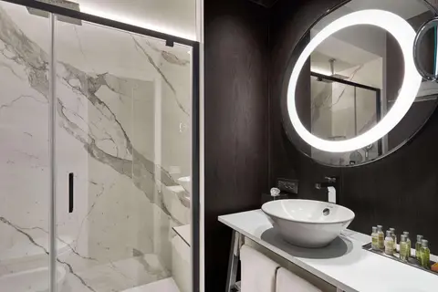 DoubleTree By Hilton Trieste in Triëst — foto 30
