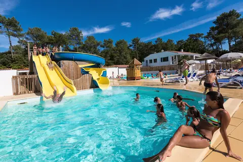 Flower Camping Les Dunes in Longeville-sur-Mer