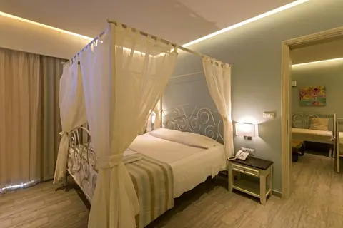 Princess Irini Sea Front ApartHotel in Rethimnon, foto 23