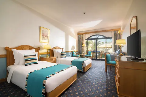 JAZ Pyramids Resort in كفرة نصار — foto 7