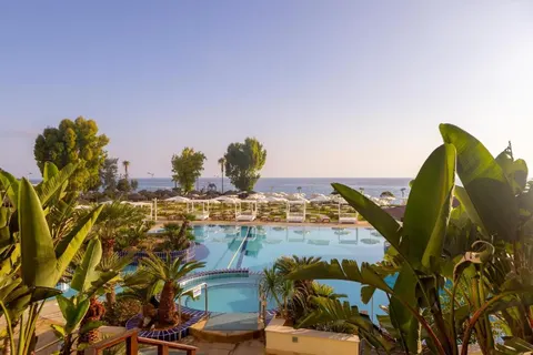 Hotel Capo Bay in Paralimni — foto 9