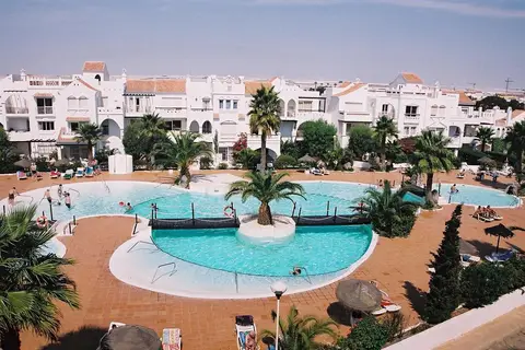 Apartamentos Golf Center Pueblo in Roquetas de Mar — foto 24