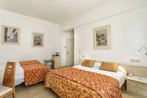 Hotel Minerva Siena in Sienna — foto 3