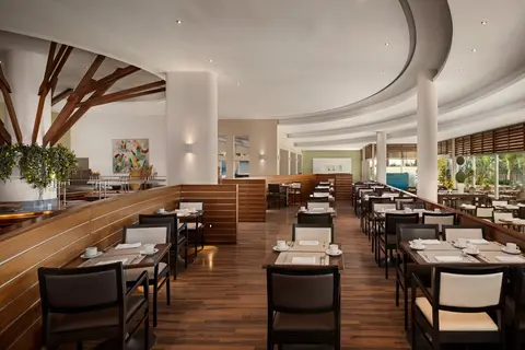 Mediterranean Beach Hotel in Agios Tychonos — foto 16