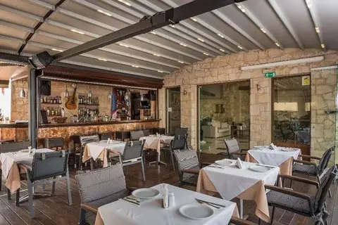 Elotis Suites in Κάτω Σταλός — foto 8