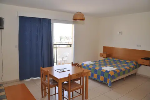 Mariela Hotel Apts in Πόλις Χρυσοχούς — foto 4