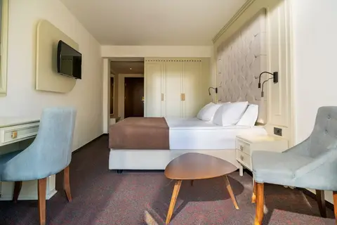 Iberostar Waves Bellevue in Becici — foto 8