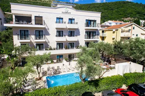 Hotel Harmony by Aycon in Petrovac na Moru — foto 2