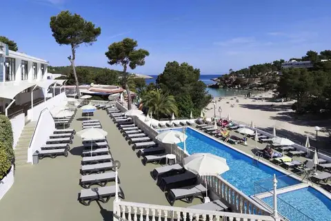Sandos El Greco Beach Hotel in Portinatx