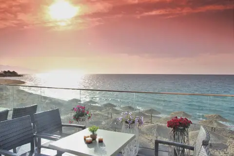 Dedalos Beach Hotel in Σφακάκι — foto 9