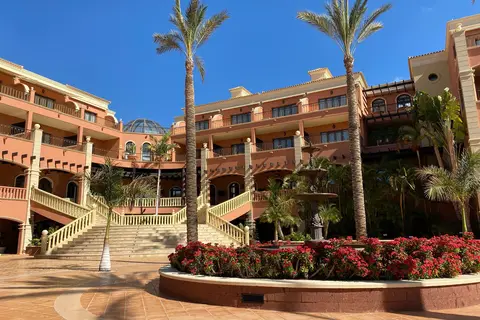 Las Madrigueras Golf Resort & SPA in Arona — foto 5