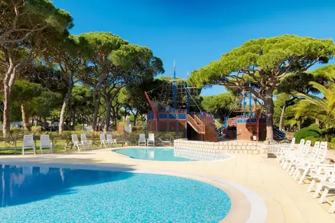 Pine Cliffs Village & Golf Suites in Albufeira