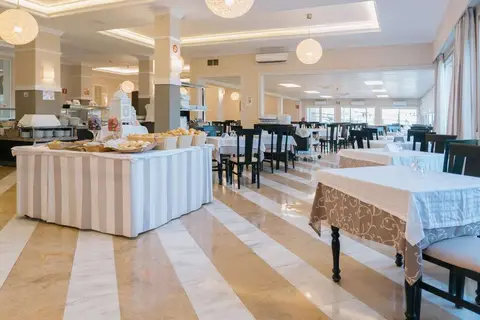 Hotel La Barracuda in Torremolinos — foto 16
