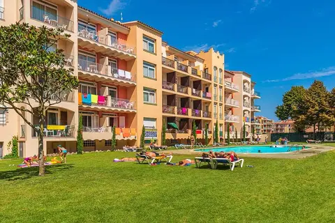 Aparthotel Xon's Playa in Castelló d'Empúries