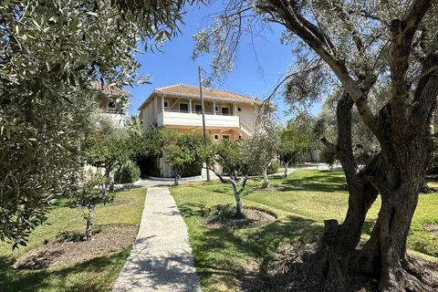 Fly & Go Konaki Hotel foto 7