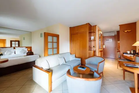 Nehô Suites Cannes Croisette in Cannes — foto 17