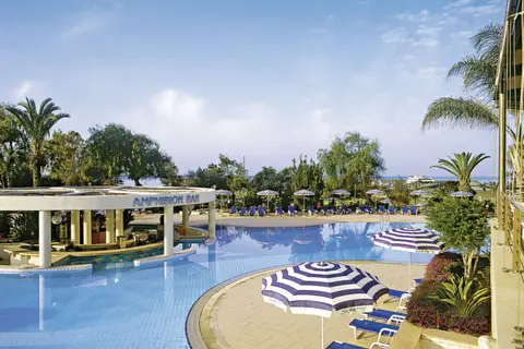 St. Raphael Resort in Limassol — foto 26