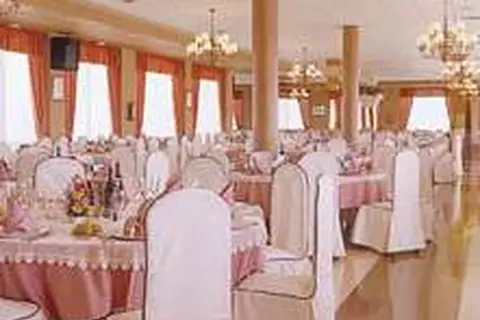 Hotel Luze El Villa in Castejón — foto 26