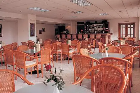 Pharae Palace in Kalamata — foto 30