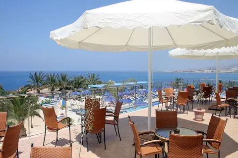 Hotel Queens Bay in Kissonerga — foto 19