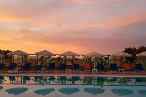 Bouradanis Village Hotel in Μαρμάρι — foto 18