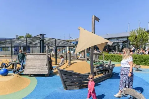 Camping en Villapark De Paardekreek foto 10