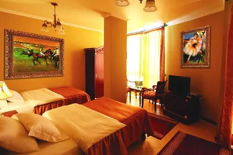 Dinasty Hotel in Tirana — foto 3