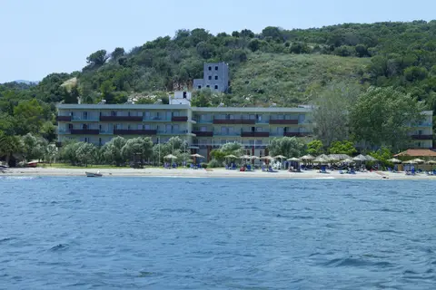 Belle Helene Hotel in Βαθύ — foto 14