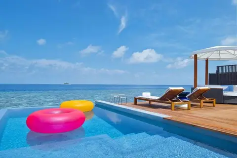 W Maldives in Stores — foto 26