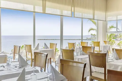 Best Benalmadena in Benalmádena — foto 7