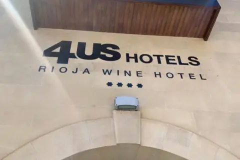 4US Rioja Wine Hotel in Cenicero — foto 2
