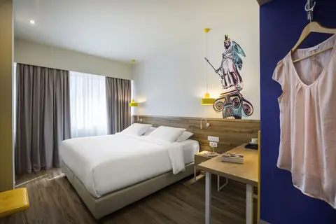 Ibis Styles Athens Routes in Athene — foto 16