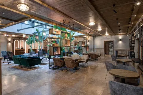 DoubleTree by Hilton Rome Monti in Rome — foto 8