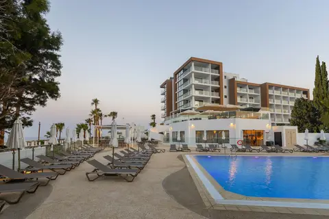 Leonardo Crystal Cove Hotel and Spa by the Sea in Paralimni — foto 11
