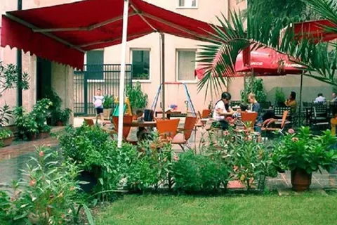 Hotel Vila e Arte in Tirana — foto 5